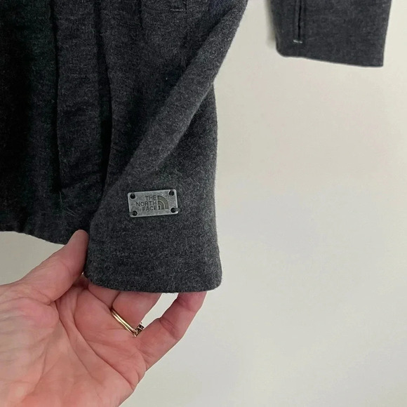 The North Face Asymmetrical Hooded Cinched back Sweater jacket yoga comfy - Picture 3 of 11